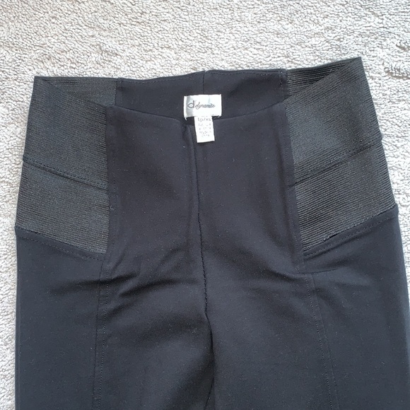 Dynamite Legging - Picture 2 of 4